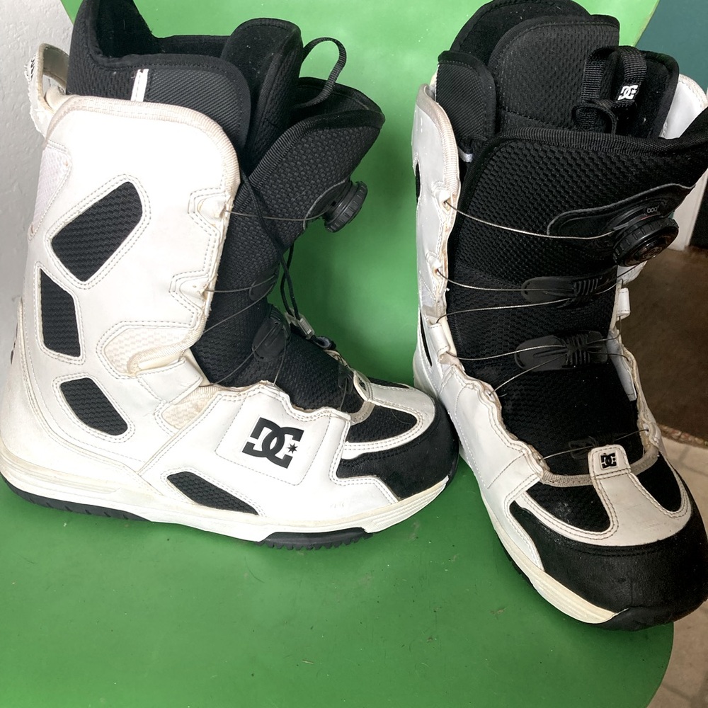 Men’s DC Snowboard Boots Size 10